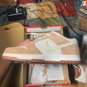 Nike Dunk Low Medium Curry